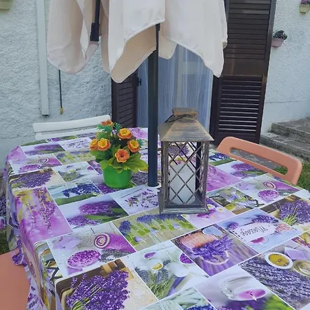Prázdninový dům La Casina Di Laura Castell'Anselmo